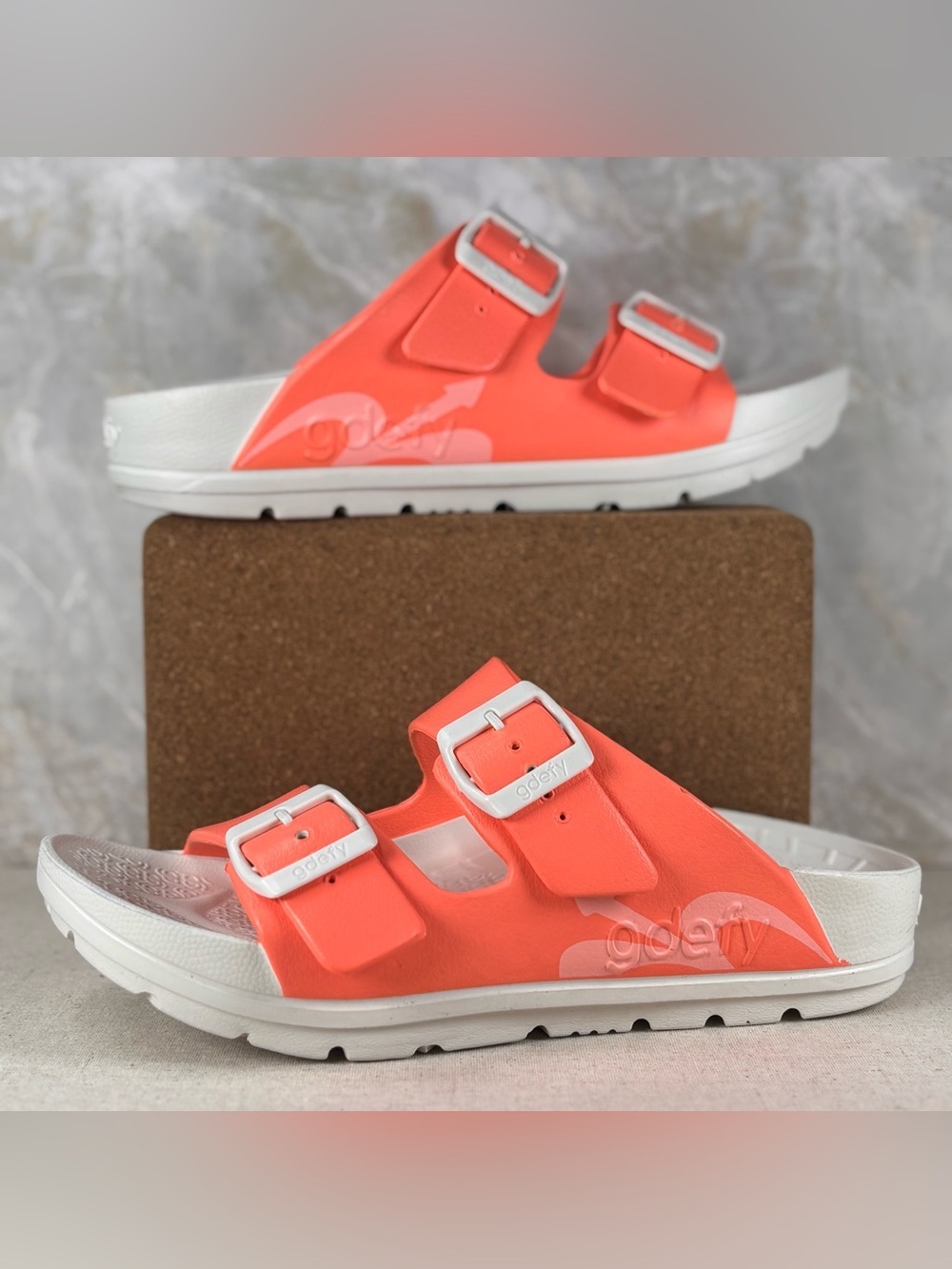 GDEFY Gravity Defyer Coral VersaCloud Recovery Slides Sandals US 9